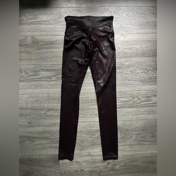 SPANX Burgundy Brown Shiny Liquid Faux Leather Leggings Size M Moto Biker - Picture 2 of 7